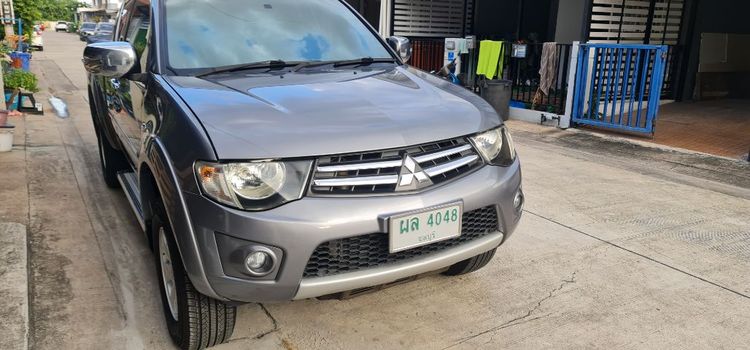 รถ Mitsubishi Triton 2.5 VG Turbo สี เทา
