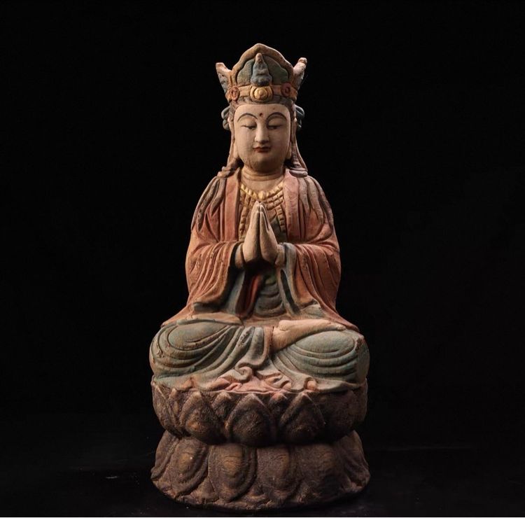 ✨พระโพธิสัตว์กวนอิม ซึ่งเป็นสัญลักษณ์แห่ง ความเมตตาตามคติพุทธมหายาน