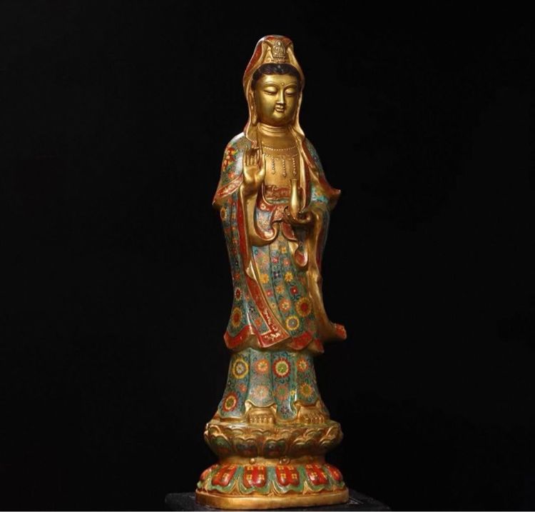 ✨พระโพธิสัตว์กวนอิม (Avalokiteśvara)  รูปที่ 2