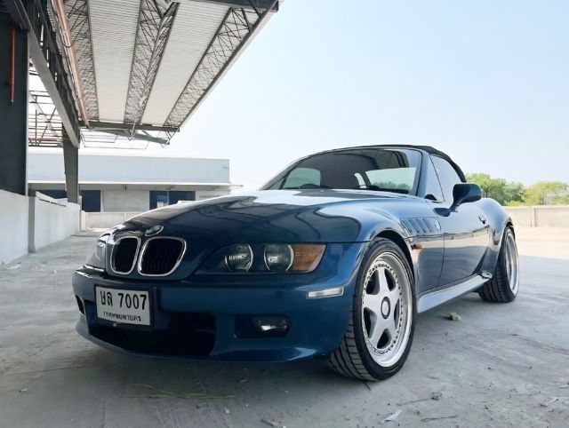 รถ BMW Z3 2.2 สี น้ำเงิน