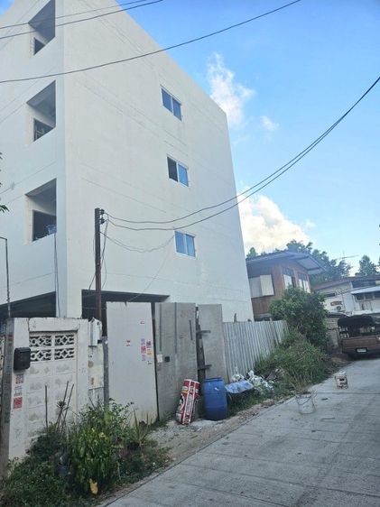 ไม่มี 2019 ใช่ อาคารพาณิชย์4ชั้น25ห้องเนื้อที่60ตรว.แจ้งวัฒนะซอย4มี7-11 รูปที่ 2