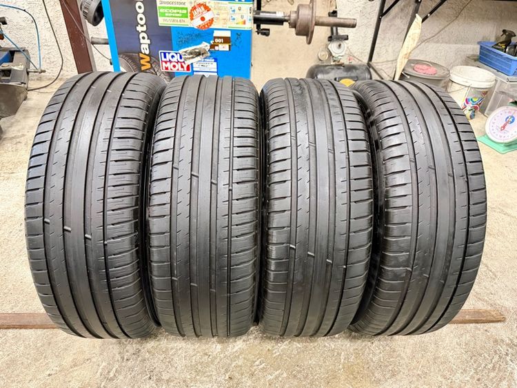 ยางขอบ 19” ยี่ห้อ MICHELIN รุ่น PILOT SPORT 4 SUV ขนาด 225-55R19 ปี 24 ดอกยางสวยมากๆ ไม่ปะ ไม่บวม รับประกัน รูปที่ 8