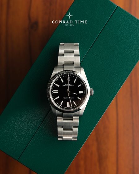 New Rolex Oyster Perpetual 134300 Black Dial Oyster Steel 2025 41mm.  Fullset 