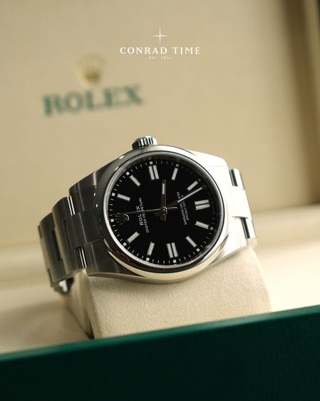 New Rolex Oyster Perpetual 134300 Black Dial Oyster Steel 2025 41mm.  Fullset  รูปที่ 3