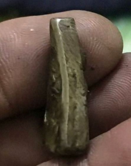 พระหลวงพ่อเพชร เนื้อเงิน รูปที่ 4