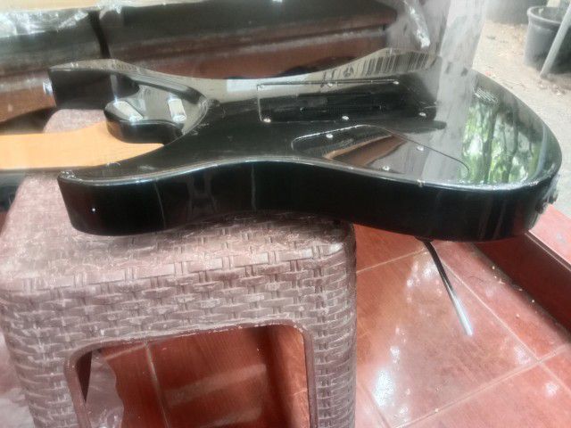 กีต้าร์ไฟฟ้า yamaha rgx 421d รูปที่ 10