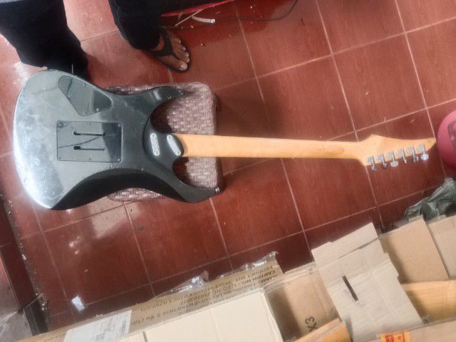 กีต้าร์ไฟฟ้า yamaha rgx 421d รูปที่ 2