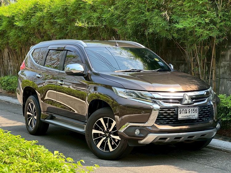 รถ Mitsubishi Pajero Sport 2.4 GT Premium 4WD สี น้ำตาล