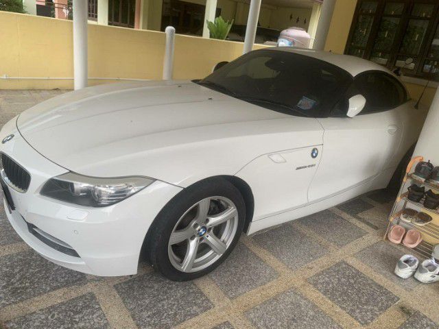 BMW Z4 2010 2.5 sDrive23i Sedan เบนซิน ไม่ติดแก๊ส เกียร์อัตโนมัติ ขาว รูปที่ 3