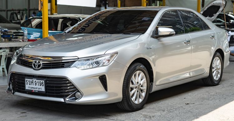 Toyota Camry 2017 2.0 G Sedan เบนซิน ไม่ติดแก๊ส เกียร์อัตโนมัติ เทา รูปที่ 2