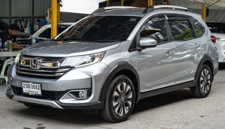 Honda BR-V 2021 1.5 SV Utility-car เบนซิน ไม่ติดแก๊ส เกียร์อัตโนมัติ เทา รูปที่ 2