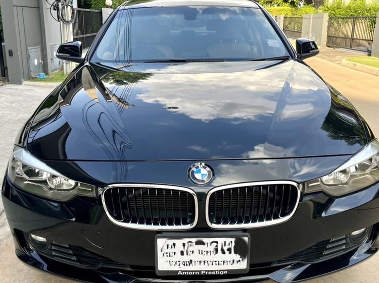 BMW Series 3 2014 320i Sedan เบนซิน ไม่ติดแก๊ส เกียร์อัตโนมัติ ดำ รูปที่ 4