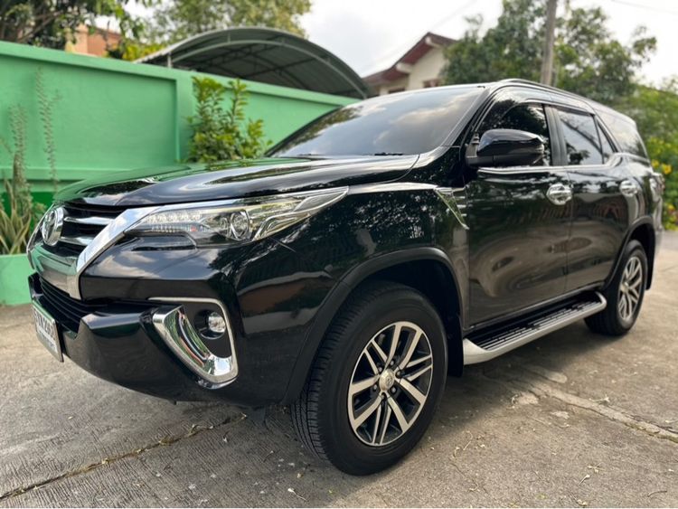 Toyota Fortuner 2018 2.4 V 4WD Utility-car ดีเซล ไม่ติดแก๊ส เกียร์อัตโนมัติ ดำ รูปที่ 3