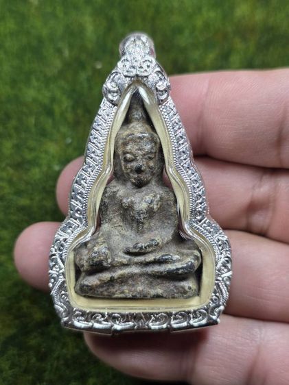 พระท่ากระดานเนื้อชินสนิมแดงเก่าๆ