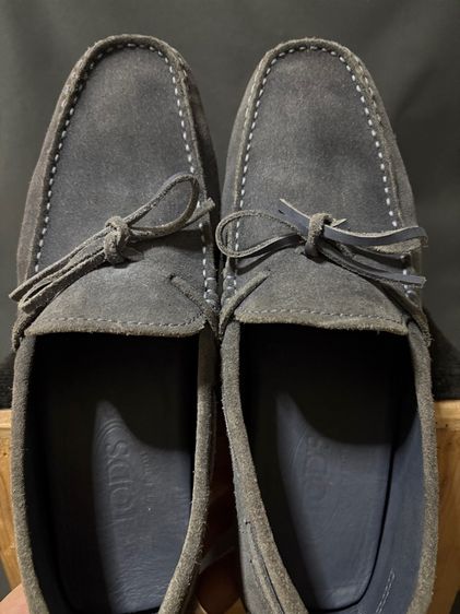 Tod's Gommino Suede Loafers 🇮🇹 รูปที่ 5