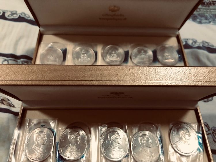 ชุดเหรียญปัญจภาคีเงินใหญ่ครบชุดจากกรมธนารักษ์ รูปที่ 3