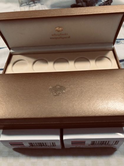 ชุดเหรียญทองแดงปัญจภาคี รัชกาลที่9 จากกรมธนารักษ์ครบชุดพร้อมกล่อง รูปที่ 6