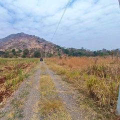 ขายที่ดินเปล่าติดเขา 2 ไร่