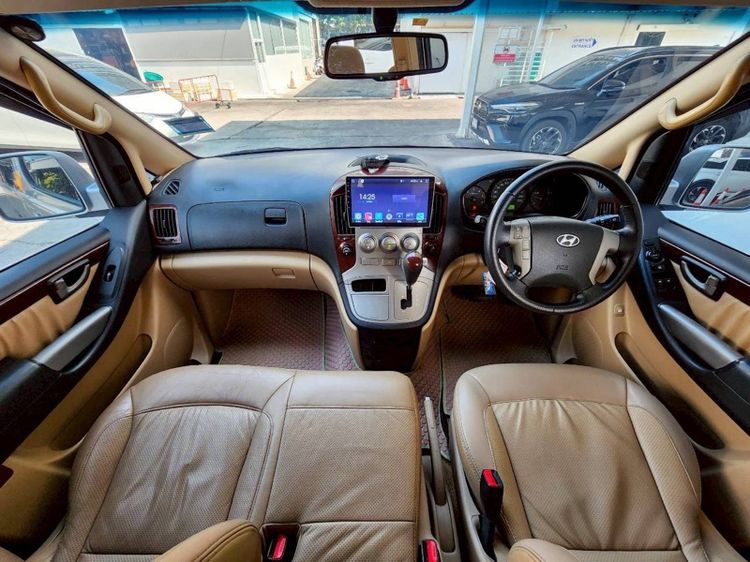 Hyundai Grand Starex 2011 2.5 VIP Van ดีเซล เกียร์อัตโนมัติ บรอนซ์เงิน รูปที่ 3