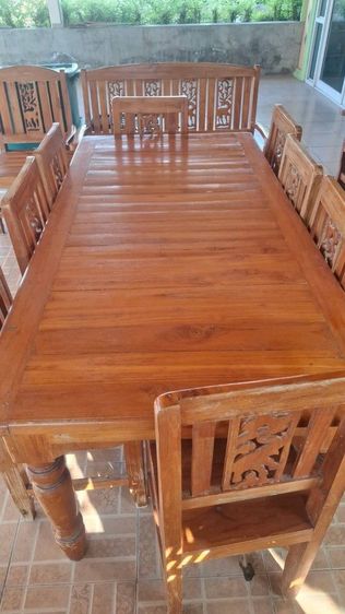 ชุดรับประทานอาหารไม้สัก