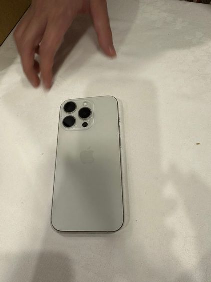 Iphone 15 Pro, ดูแลรักษาดี ไม่มีรอยบนหน้าจอ (ใช้มา 2 ปี. 2-year used)  รูปที่ 3