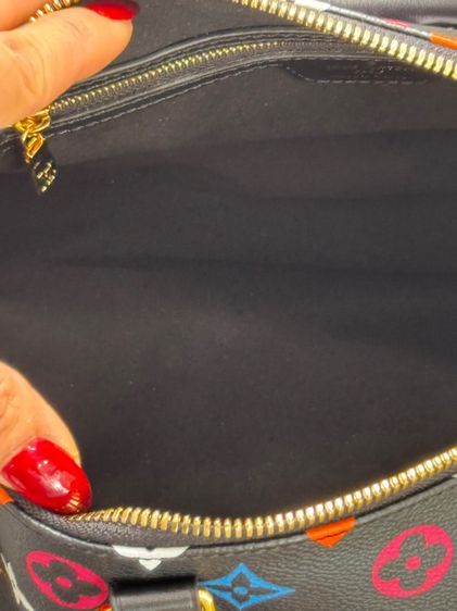 LV Black Monogram Multicolore Coated ปี 2020  รูปที่ 10