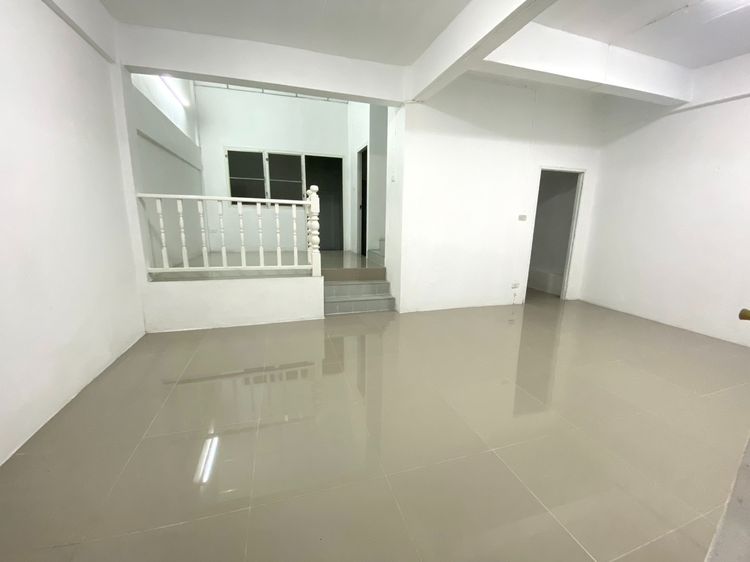 อื่นๆ ขายบ้าน แพรมาพร คลอง 11 เนื้อที่18 ตร.ว.2ชั้น พร้อมเข้าอยู่ รูปที่ 4