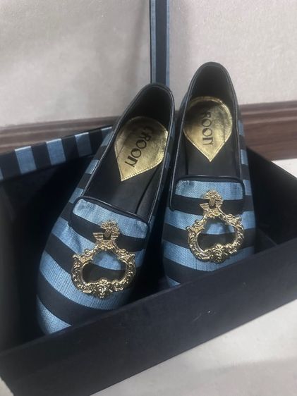 รองเท้า Croon 