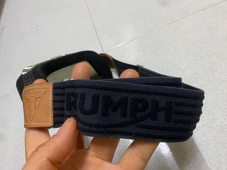 Triumph  แว่นตากันลมกันฝุ่นกันควัน จาก รถ น้ำหนัก เบาใส่สบาย รูปที่ 8