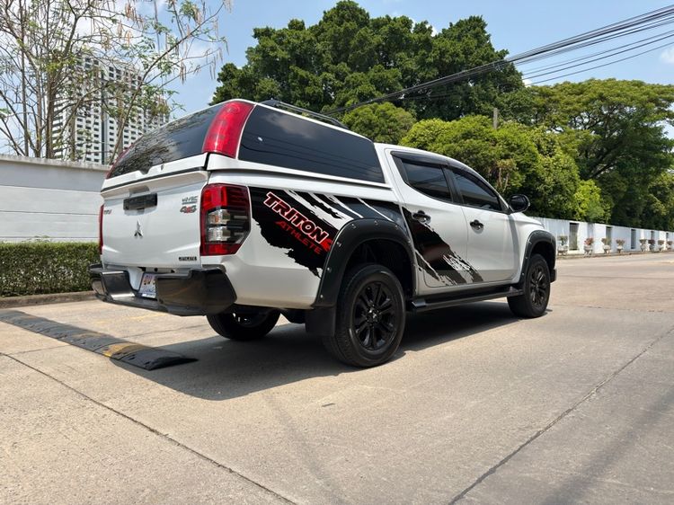 Mitsubishi Triton 2020 2.4 4WD ATHLETE Pickup ดีเซล ไม่ติดแก๊ส เกียร์อัตโนมัติ ขาว รูปที่ 4