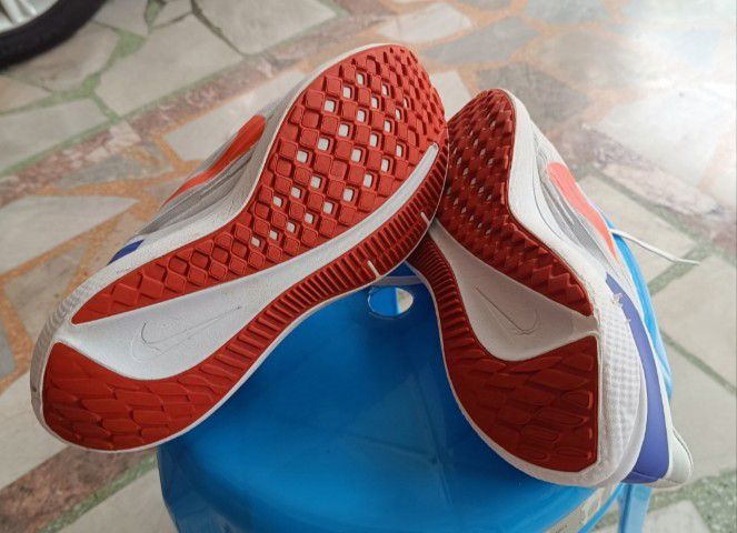 ขายถูก Nike run  size 40.5-255cm ของแท้ สภาพดี เบามาก รูปที่ 9