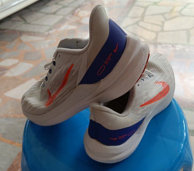 ขายถูก Nike run  size 40.5-255cm ของแท้ สภาพดี เบามาก รูปที่ 6