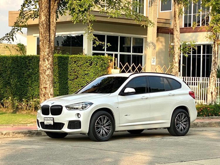 BMW X1 2018 2.0 sDrive18d M Sport Utility-car ดีเซล ไม่ติดแก๊ส เกียร์อัตโนมัติ ขาว รูปที่ 3