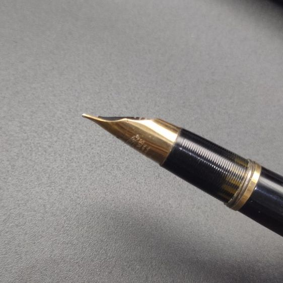 ปากกาหัวแร้งโบราณ Sheaffer s หัวทองคำ 14K พร้อมแท่นเสียบยุคปี 70-80 สภาพสมบูรณ์  รูปที่ 14
