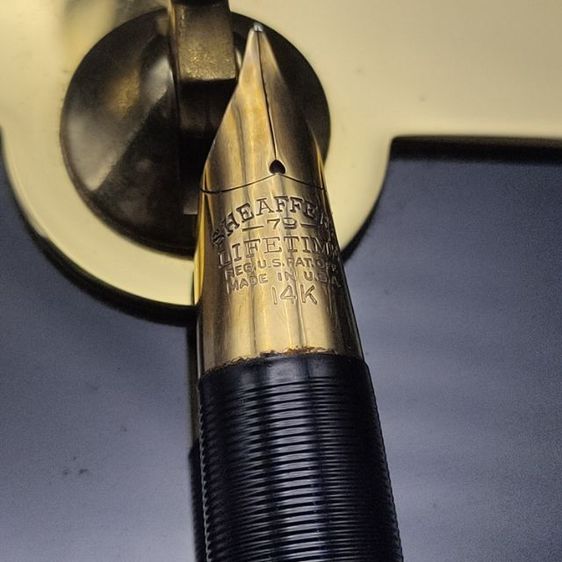 ปากกาหัวแร้งโบราณ Sheaffer s หัวทองคำ 14K พร้อมแท่นเสียบยุคปี 70-80 สภาพสมบูรณ์  รูปที่ 10