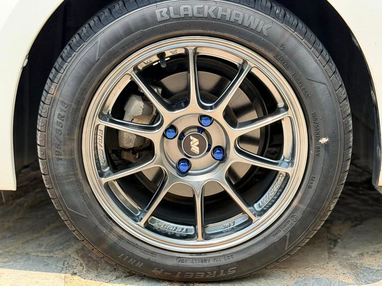 Toyota Yaris 2015 1.2 J Eco Sedan เบนซิน ไม่ติดแก๊ส เกียร์อัตโนมัติ ขาว รูปที่ 3