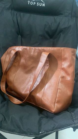 ขายถูกครึ่งราคาจริง กระเป๋าถือ กระเป๋าหนังสวยสีดำดูดี เดิมที 890 รูปที่ 6