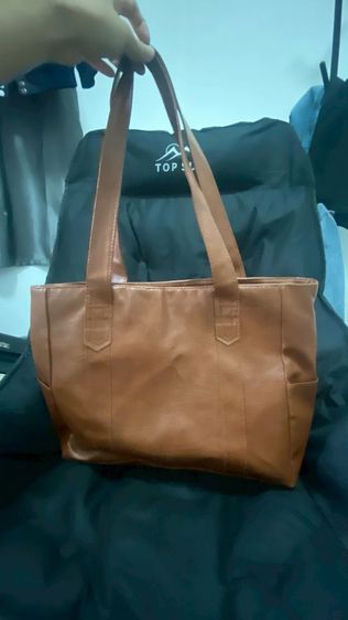 ขายถูกครึ่งราคาจริง กระเป๋าถือ กระเป๋าหนังสวยสีดำดูดี เดิมที 890 รูปที่ 9