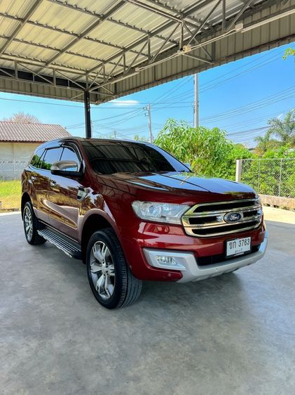 รถ Ford Everest 3.2 Titanium Plus 4WD สี แดง