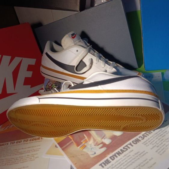 รองเท้าวินเทจ Nike (ไซส์40-44) รูปที่ 2