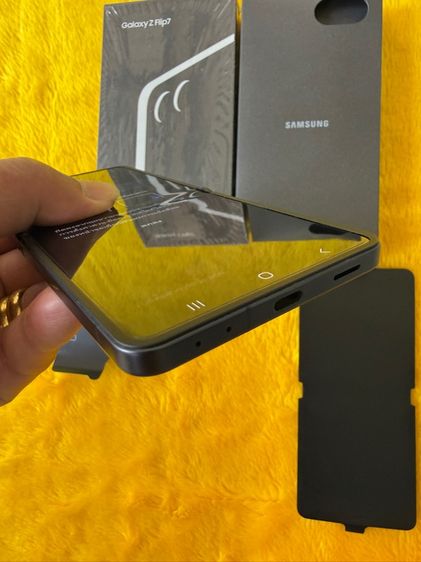 Samsung Z Flip7-12-512GBใหม่มาก รูปที่ 6