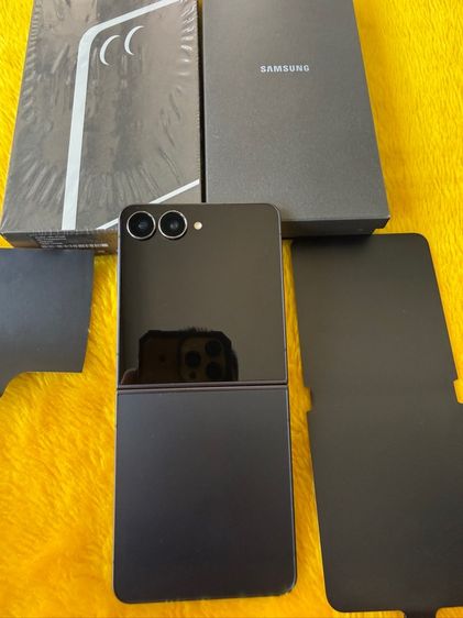 Samsung Z Flip7-12-512GBใหม่มาก รูปที่ 4