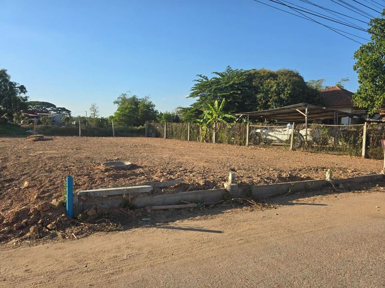 ที่ดินเปล่า ในไร่-บ้านเพ ระยอง