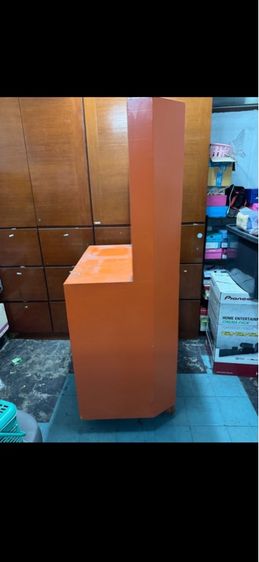 ขายด่วน ตู้โชว์บุหรี่ ทำสีใหม่มีล้อเข็นได้ ราคา2,000บาท รูปที่ 6