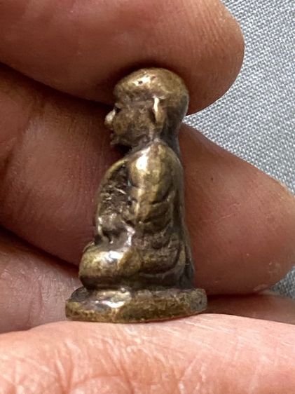 รูปหล่อหลวงพ่อเงิน วัดบางคลานครับ รูปที่ 4