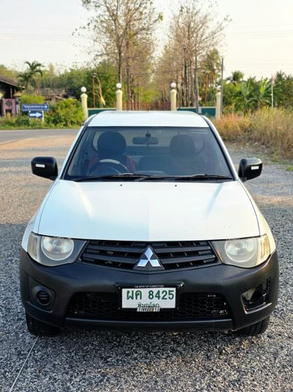 Mitsubishi Triton 2013 2.5 GL Pickup ดีเซล ไม่ติดแก๊ส เกียร์ธรรมดา ขาว รูปที่ 2