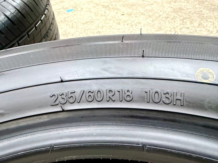 ยางถอดป้ายแดงขอบ 18” ยี่ห้อ TOYO รุ่น PROXES R45 ขนาด 235-60R18 ปี 25 ตุ่มหน้ายางยังอยู่ รูปที่ 4