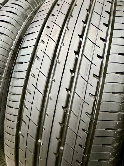 ยางถอดป้ายแดงขอบ 18” ยี่ห้อ TOYO รุ่น PROXES R45 ขนาด 235-60R18 ปี 25 ตุ่มหน้ายางยังอยู่ รูปที่ 6