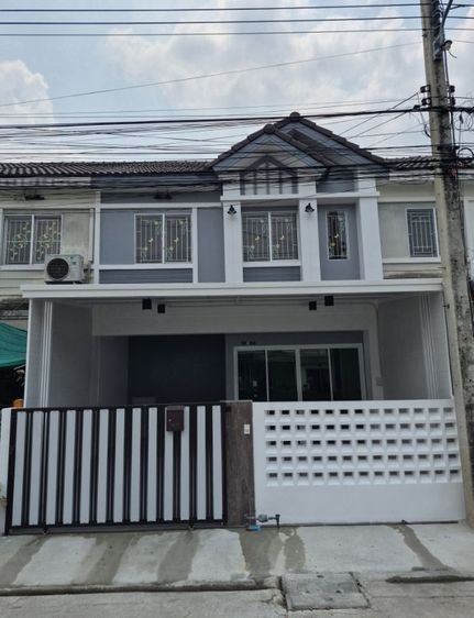 ทาวน์เฮ้าส์ 2 ชั้น ทำเลดี 
หมู่บ้านพฤกษา 63ทับ1