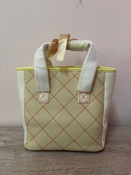 กระเป๋า Lyn Around Canvas Tote ปักลายดอกไม้ รูปที่ 3